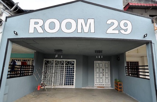 Seri Kembangan House | 170 m² House ∙ 3 bedrooms ∙ 8 guests