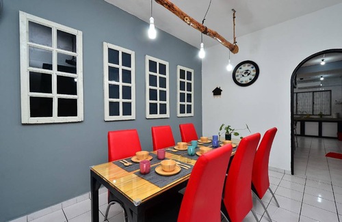 Seri Kembangan House | 170 m² House ∙ 3 bedrooms ∙ 8 guests