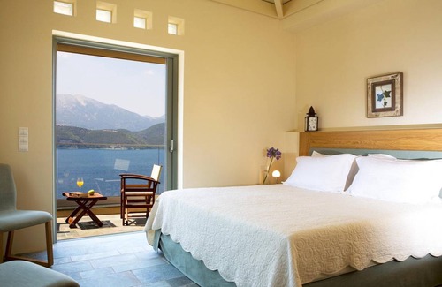 Meganisi Villa | 170 m² Villa ∙ 3 bedrooms ∙ 6 guests