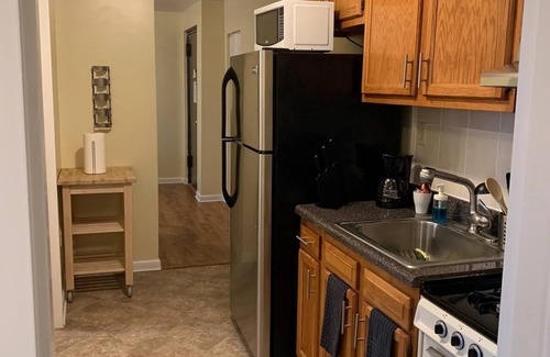 Industry Apartment | 1703 3B · Worthy 2bed Apt-20 min to NYC/Parking Avail.
