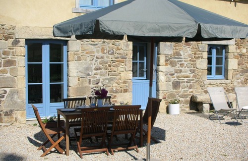 Landebia House | 170m², quiet, renovated in 2009 - St Cast beach 20mn away - INTERNET /AIR CONDITIONING
