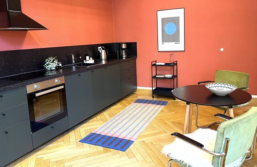 Frankfurt an der Oder Apartment | 170sqm - lots of space in a Wilhelminian style building with 2 free parking spaces