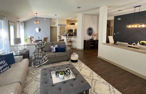 Pflugerville House | 171 m² House ∙ 3 bedrooms ∙ 6 guests
