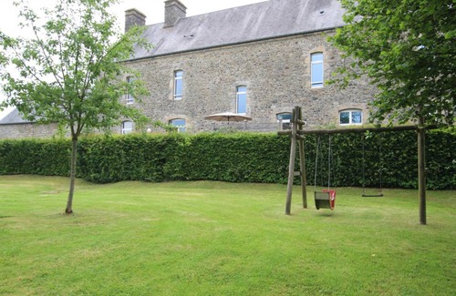 La Ronde-Haye Cottage | 172 m² Cabin ∙ 4 bedrooms ∙ 12 guests