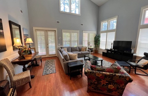 Laurel Grove House | 172 m² House ∙ 3 bedrooms ∙ 8 guests