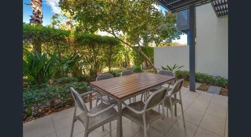 Magenta Shores Villa | 172 m² Villa ∙ 3 bedrooms ∙ 6 guests