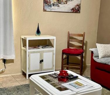 El Prado House | 1722 Historic Adobe