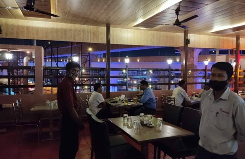 Kasarwadi Hotel | 174 m² Hotel ∙ 3 guests