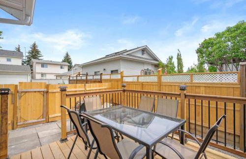 Calgary House | 174 m² House ∙ 4 bedrooms ∙ 14 guests