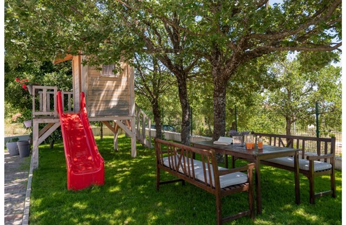 Imotski House | 174 m² House ∙ 4 bedrooms ∙ 8 guests