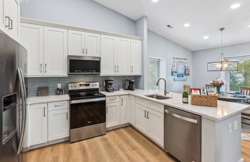 Sea Pines Villa | 1740 Bluff Villa @ Sea Pines | Pool | Tennis & Pickleball | 5-min to South Beach
