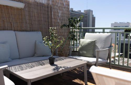 Old North Apartment | 175 Design Residence - With mamad