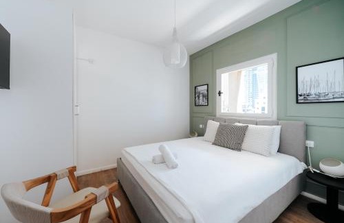 Old North Apartment | 175 Design Residence - With mamad