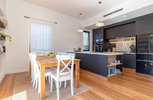 Boomerang Beach House | 175 m² House ∙ 3 bedrooms ∙ 8 guests