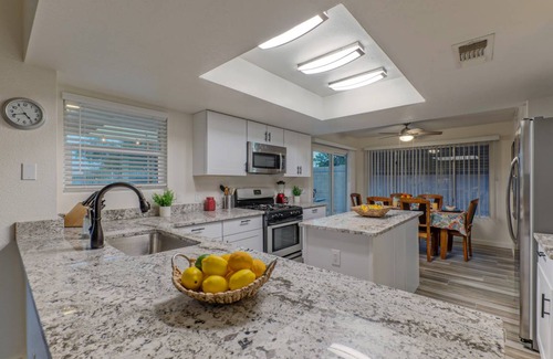 East Mesa House | 175 m² House ∙ 3 bedrooms ∙ 6 guests