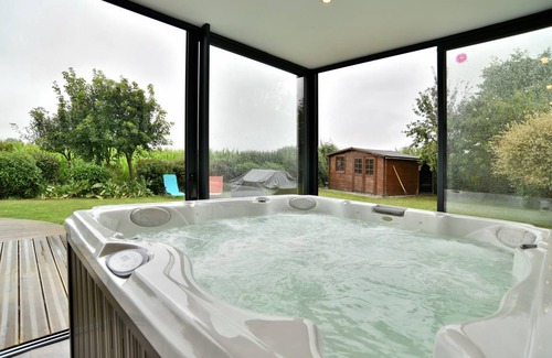 Plestan House | 175 m² House ∙ 4 bedrooms ∙ 8 guests