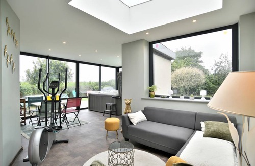 Plestan House | 175 m² House ∙ 4 bedrooms ∙ 8 guests
