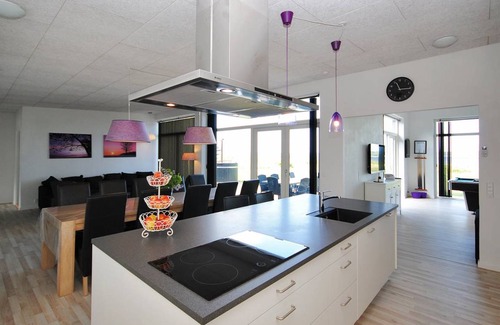 Ronbjerg House | 175 m² House ∙ 5 bedrooms ∙ 10 guests