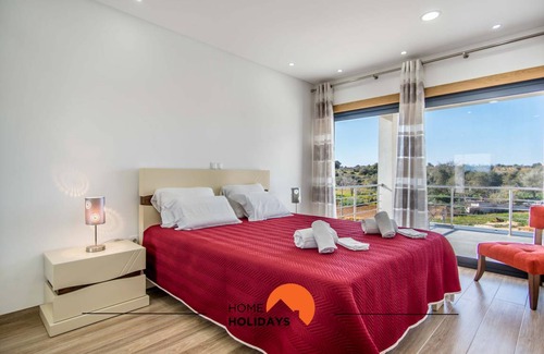 Monte Raposo Villa | 175 m² Villa ∙ 4 bedrooms ∙ 8 guests