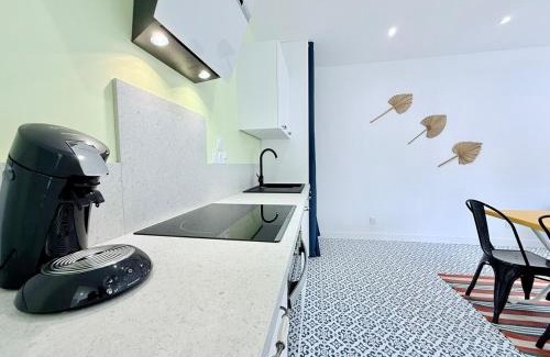 Rochefort Apartment | 1753-1 L'atelier du gabier