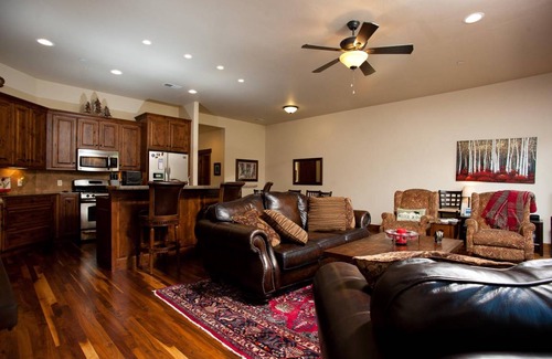 Durango House | 176 m² House ∙ 2 bedrooms ∙ 6 guests