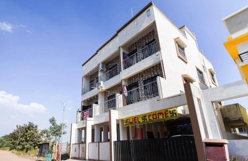 Nashik House | 1770 m² House ∙ 5 bedrooms ∙ 17 guests