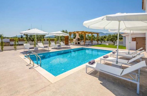 Kalpaki Villa | 1780 ft² Villa