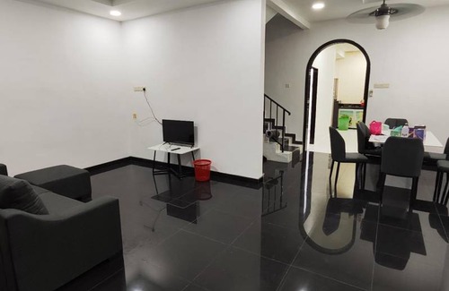 Kampung Tok Sirun House | 1780 m² House ∙ 4 bedrooms ∙ 12 guests