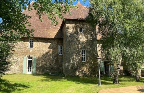 Saint-Germain-les-Belles House | 17th Century Manor with Private Pool