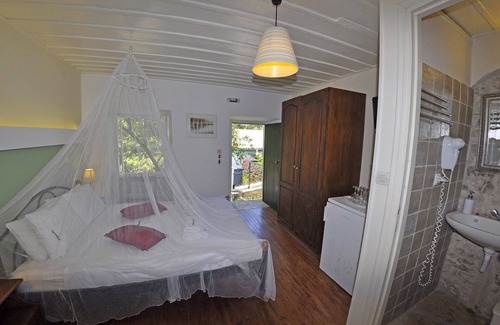 Mpogdanatika Hotel | 17th Century Room: D1 | 2-3 persons