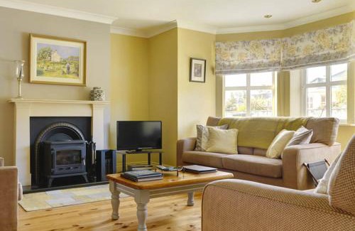 Dingle House | 18 Ard na Mara
