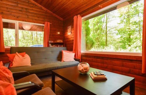 Rashfield House | 18 Lamont Lodges