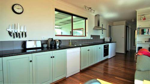 Binalong Bay House | 18 m² House ∙ 3 bedrooms ∙ 6 guests