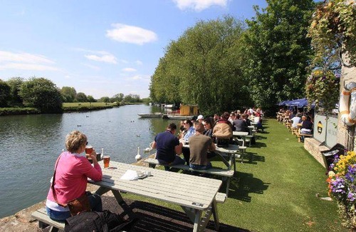 Lechlade House | 18 m² Motel ∙ 5 guests