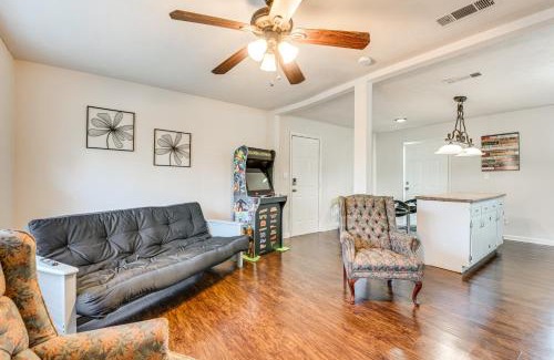 Lithia Springs House | 18 Mi to Downtown Atlanta Quiet Home with Fire Pit