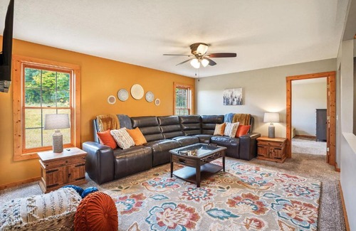 Logan House | 18 Person Retreat Swimming Pond Hot Tub and More