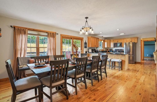 Logan House | 18 Person Retreat Swimming Pond Hot Tub and More