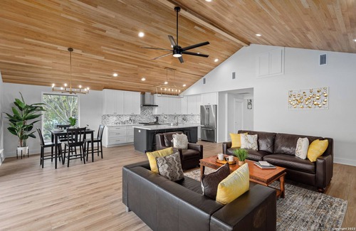Canyon Lake House | 180 degree view of Canyon Lake! Upscale luxury awaits!