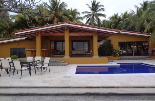Tamanique House | 180 Degrees Of Spectacular Cliff Ocean Views