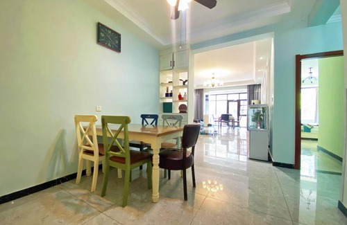 Zhengzhou Apartment | 180 m² Apartment ∙ 3 bedrooms ∙ 6 guests
