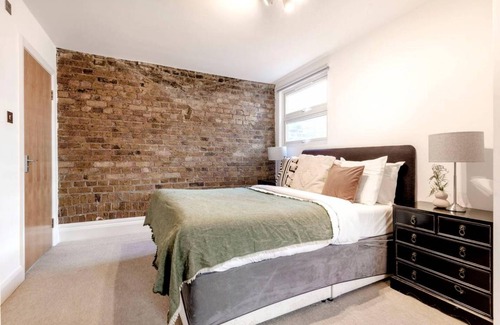 St Luke's Apartment | 180 m² Apartment ∙ 3 bedrooms ∙ 6 guests