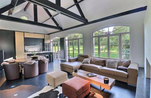 Couture-Saint-Germain Ski Chalet | 180 m² Chalet ∙ 4 bedrooms ∙ 8 guests