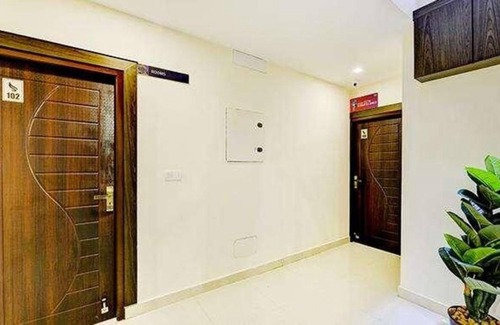 Vadapalani Hotel | 180 m² Hotel ∙ 2 guests