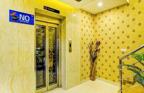 Vadapalani Hotel | 180 m² Hotel ∙ 2 guests