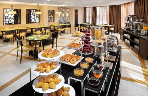 Juffair Hotel | 180 m² Hotel ∙ 127 guests
