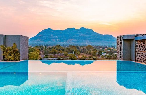 Halol Hotel | 180 m² Hotel ∙ 4 guests