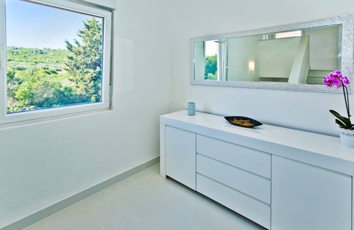 Bogomolje House | 180 m² House ∙ 3 bedrooms ∙ 7 guests