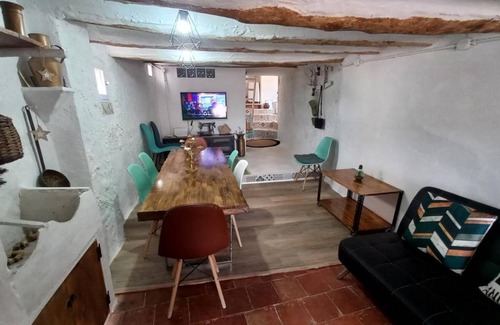 Chelva House | 180 m² House ∙ 3 bedrooms ∙ 8 guests