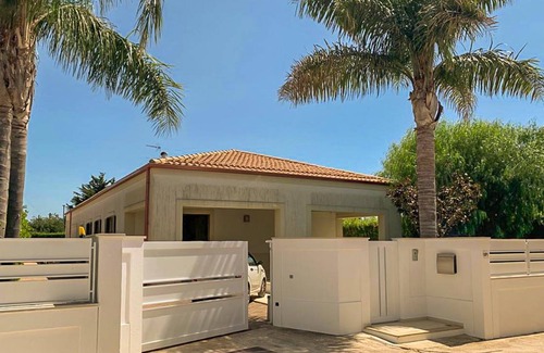 Modica House | 180 m² House ∙ 3 bedrooms ∙ 8 guests