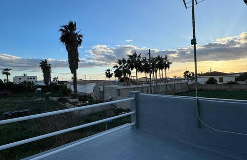 Almayate Bajo House | 180 m² House ∙ 3 bedrooms ∙ 5 guests